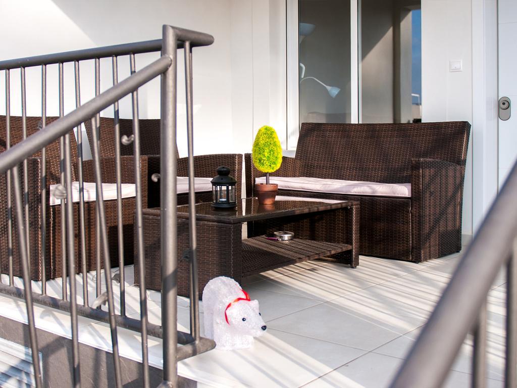 Vista Bella Apartment Торевиеха Екстериор снимка